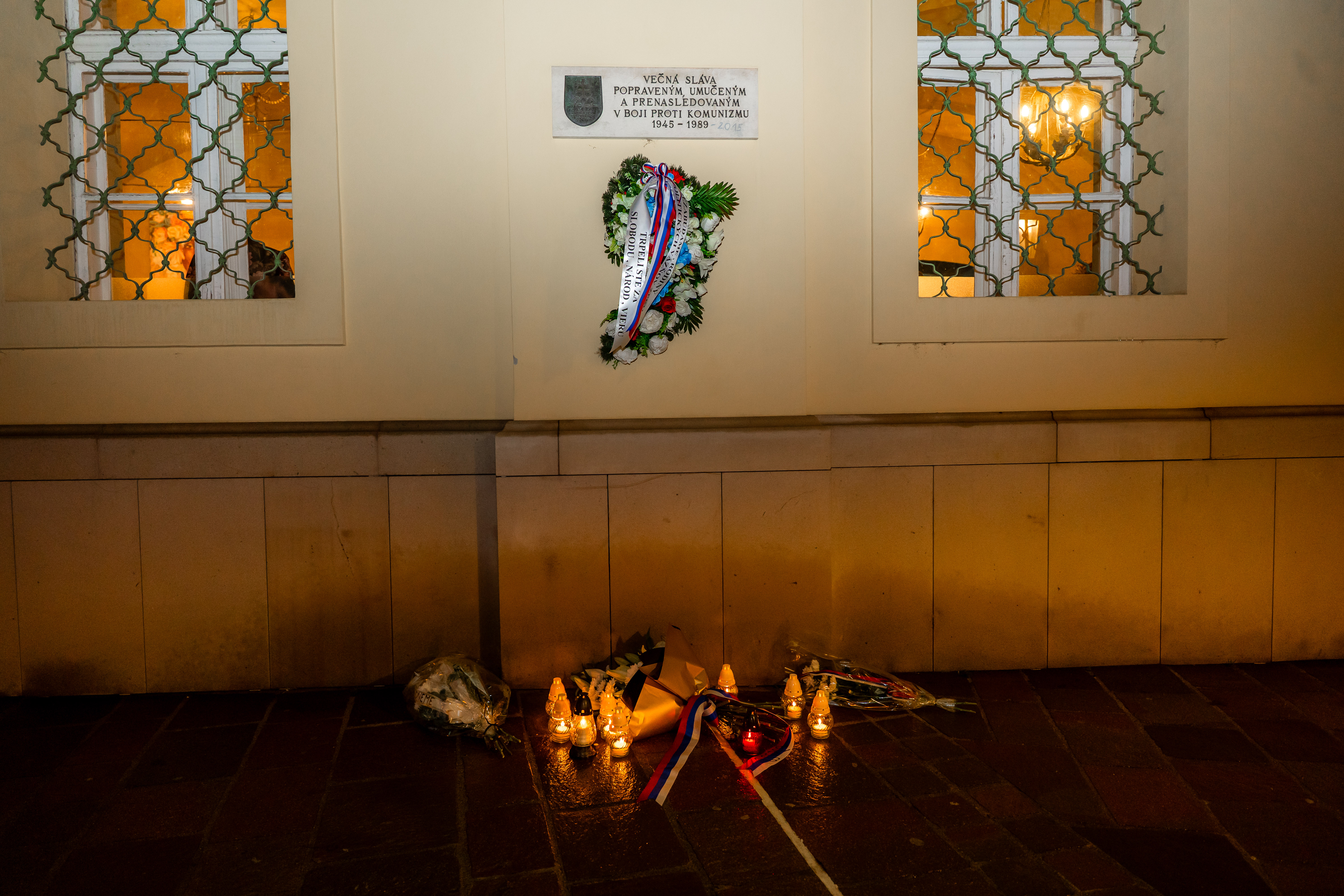 Pietna spomienka - Den boja za slobodu a demokraciu-45